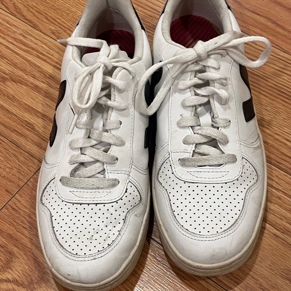 Veja sneakers - Picture 2 of 2